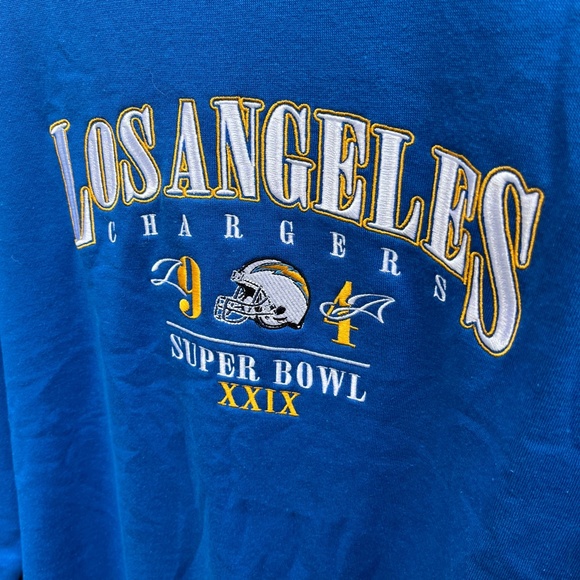 Men's Large Los Angeles Chargers Crew Neck Sweater w/ Embroidered Graphics NFL - Picture 2 of 5